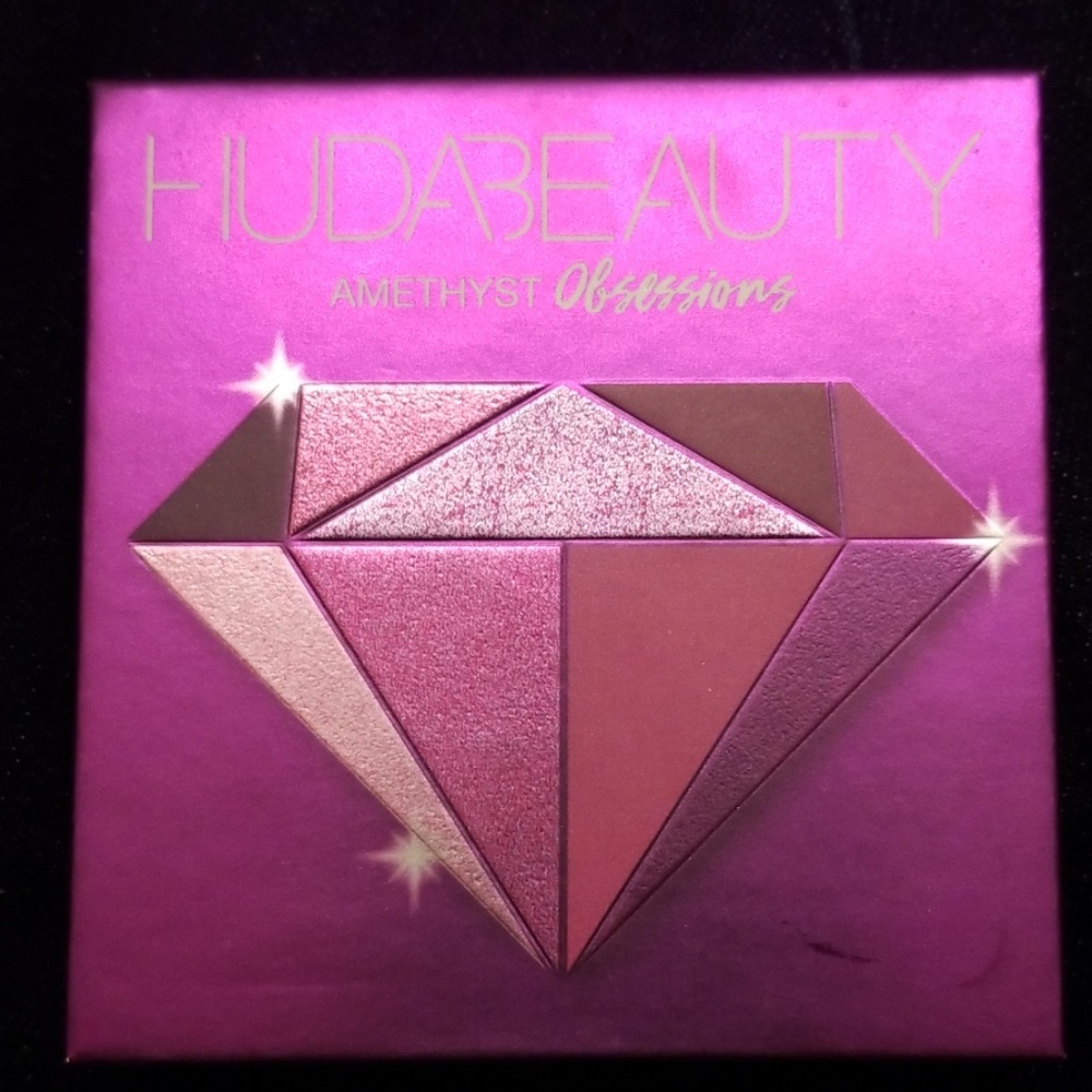 Huda beauty amethyst obsessions eyeshadow
